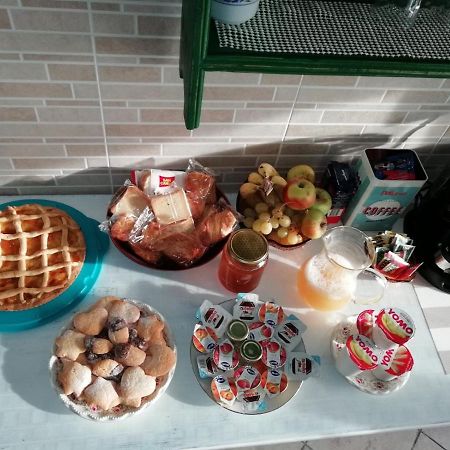 Bed and Breakfast Good Morning Shopping Серравалле-Скривия Экстерьер фото
